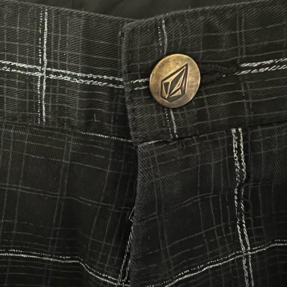 Volcom Mens shorts size 33 - Picture 5 of 5